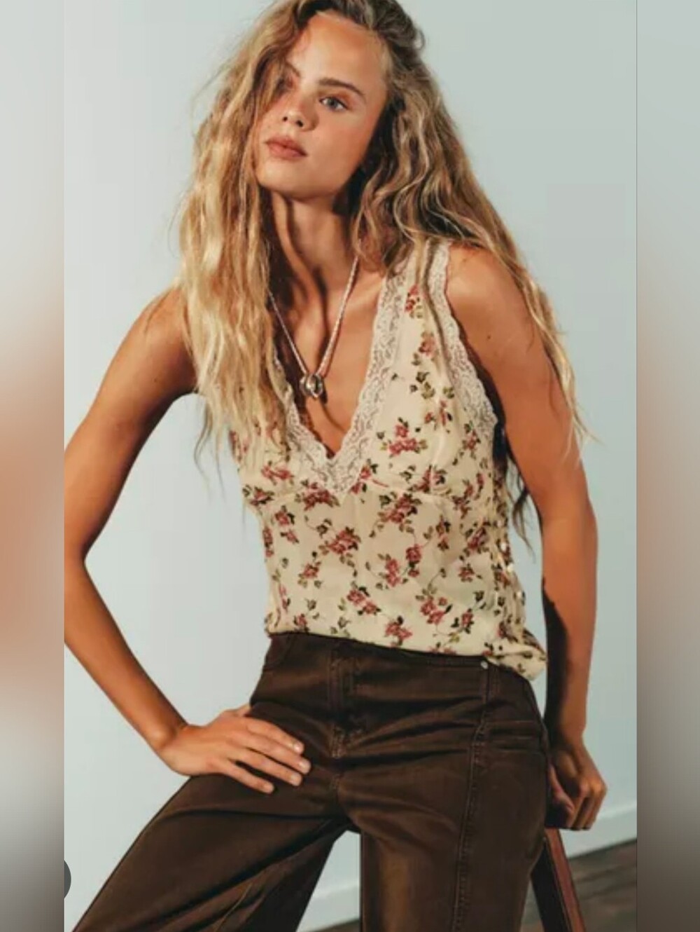 NWT Zara Floral Lace V-Neck Blouse Size XL Sheer Tank Top Side Buttons